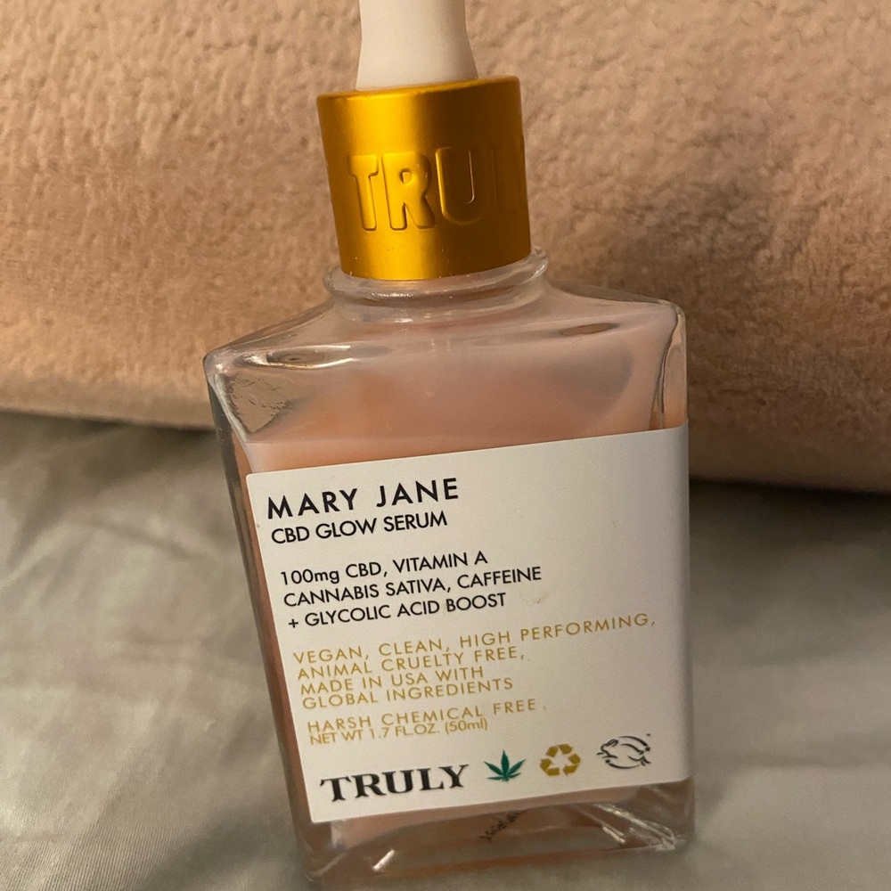 Truly glow serum